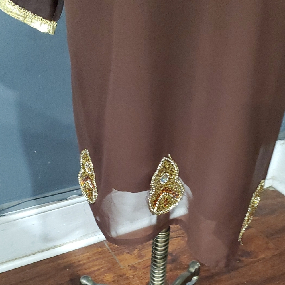 Brown Indian  Embellished V-Neck Tunic with Gold Beading Top - Picture 6 of 17